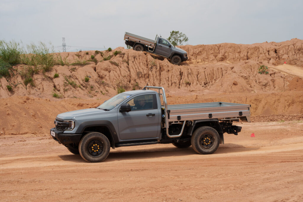 Ford Ranger Super Duty Single Cab Chassis รถกระบะตอนเดียว รองรับทุกงานหนัก
